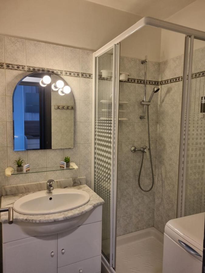 Eau Bleue D'eden Apartment